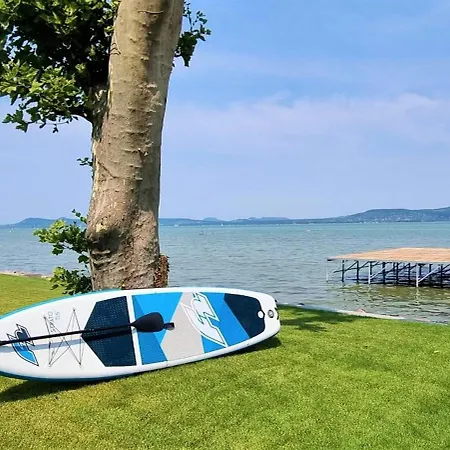 Platan Relax With Lakeview Apartmanhotel Balatonboglár