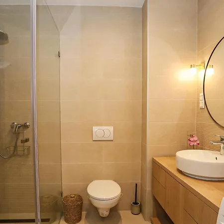 Apartmanhotel Platan Relax With Lakeview 3*